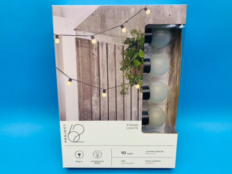Photo 1 of 893318…  box of 10 string lights connect 8 strands end to end 