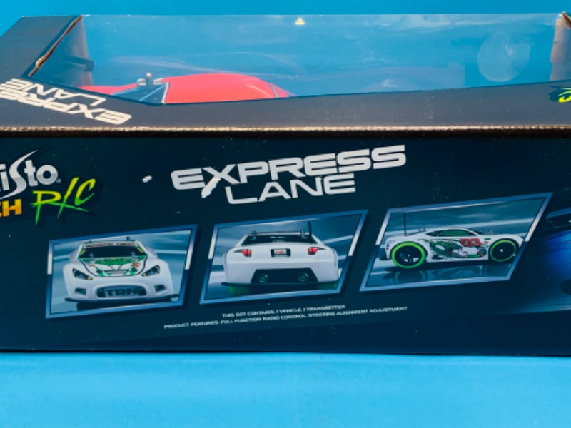 Photo 3 of 893408…large Maisto remote control express lane car