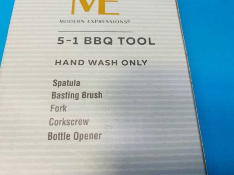 Photo 2 of 893410…5 in 1 BBQ tool