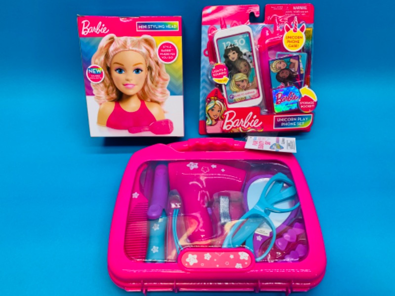 Photo 1 of 893422… Barbie mini style head, unicorn play phone and play beauty set