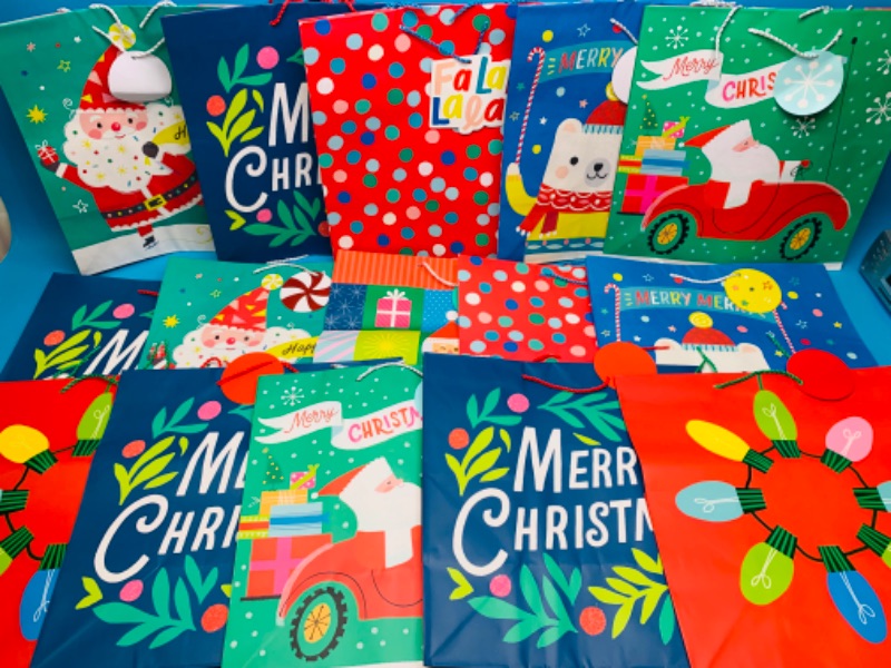 Photo 1 of 894002…15 Xlarge Christmas gift bags 