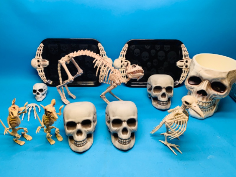 Photo 8 of 894187…used Halloween plastic skull and skeleton decorations 