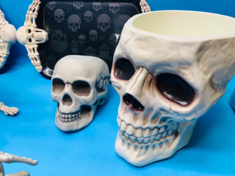 Photo 3 of 894187…used Halloween plastic skull and skeleton decorations 
