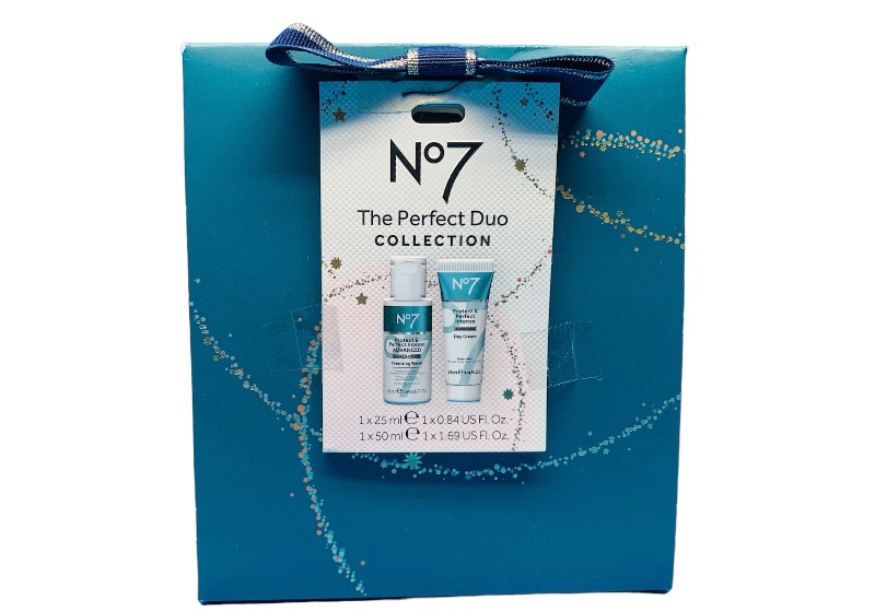 Photo 1 of 894401…No.7 perfect duo collection- cleansing water and day cream 