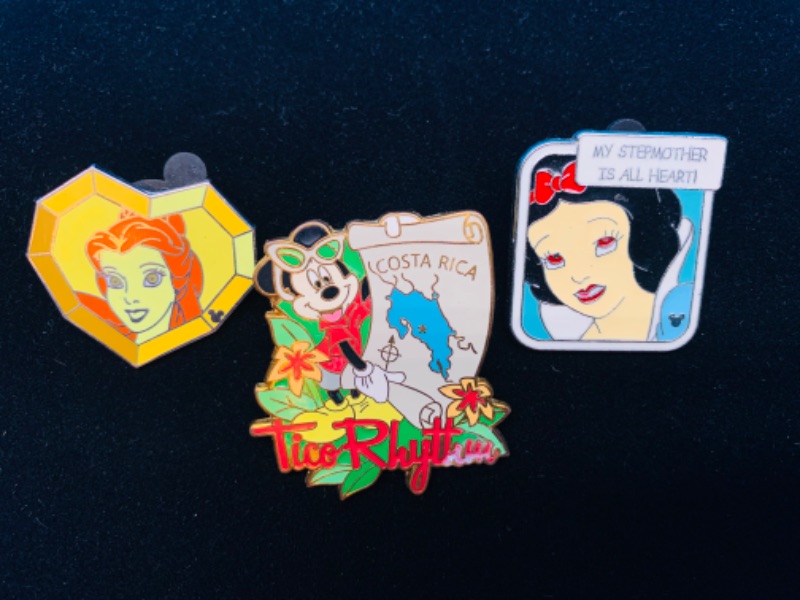 Photo 1 of 894408… 3 Disney pins 