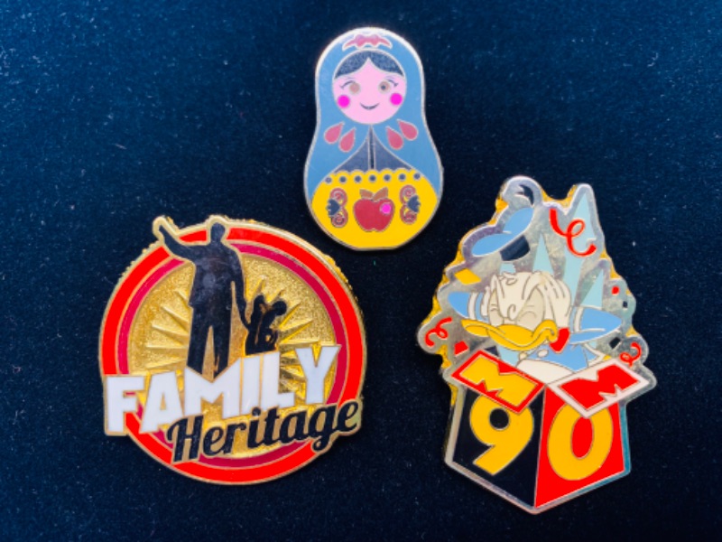 Photo 1 of 894413… 3 Disney pins 