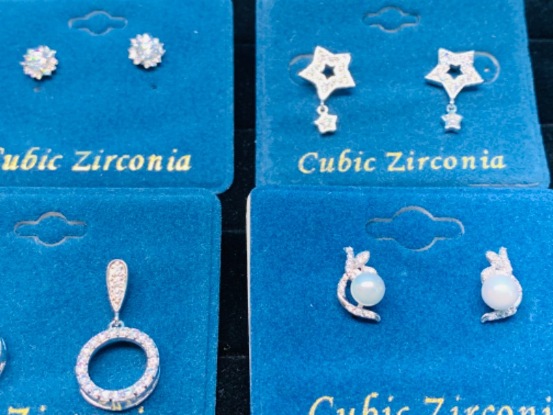 Photo 3 of 894466…6 pairs of pierced cubic zirconia earrings 
