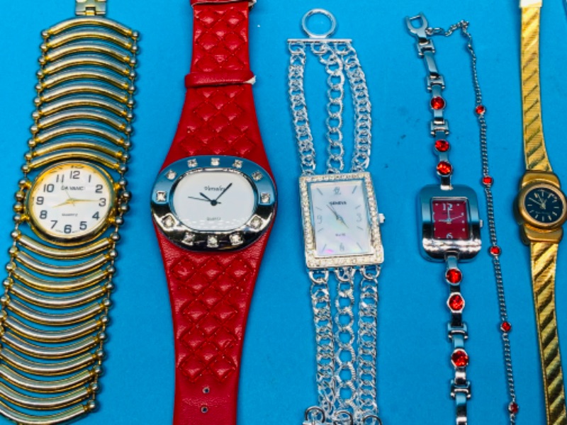 Photo 3 of 894517…8 ladies fashion/ watches- will need batteries replaced-costume jewelry 