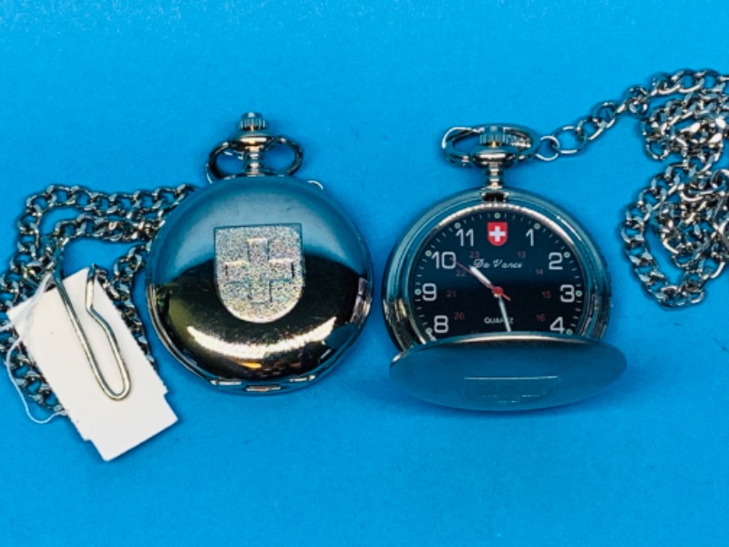 Photo 1 of 894519…2 Da Vanci pocket watches- need batteries replaced 