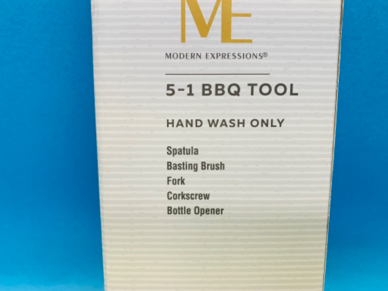 Photo 2 of 894598…5 in 1 BBQ tool