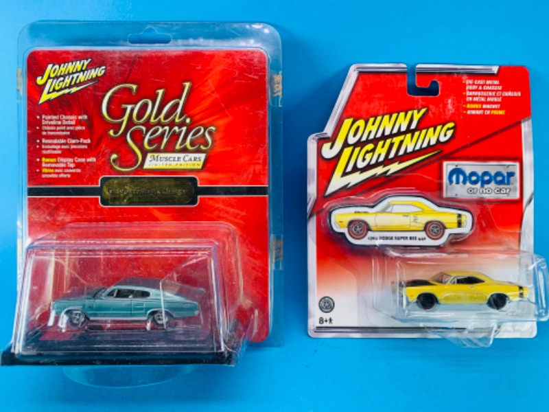 Photo 1 of 894709… 2 Johnny Lightning die cast Dodge cars 