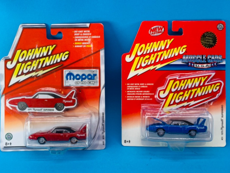 Photo 1 of 894710…2 Johnny lightning die cast Plymouth Superbird cars 