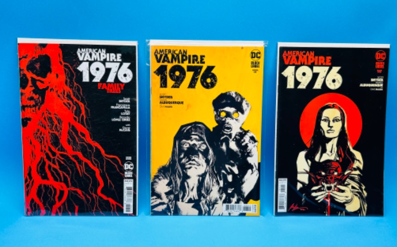 Photo 1 of 894876…3 American Vampire  comics in plastic sleeves 