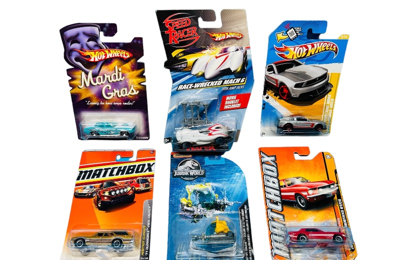 Photo 1 of 894939… 6 hot wheels die cast cars 