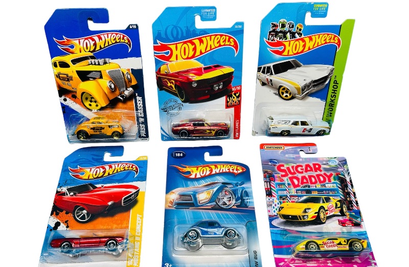 Photo 1 of 894942… 6 hot wheels die cast cars 