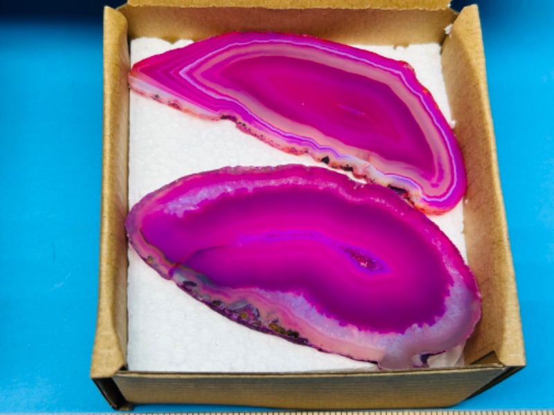 Photo 2 of 894947…4 agate slices in boxes 