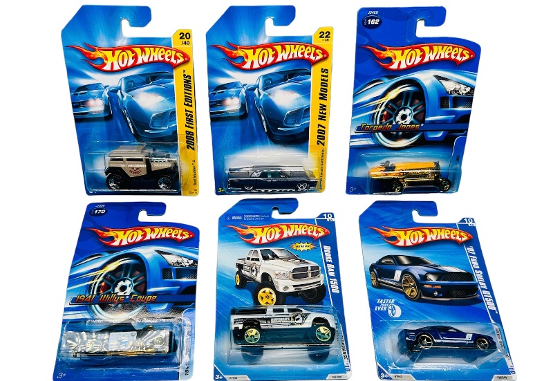 Photo 1 of 894952…6 hot wheels die cast cars 