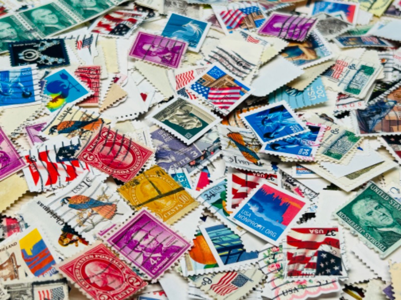 Photo 9 of 894955…hundreds of used stamps