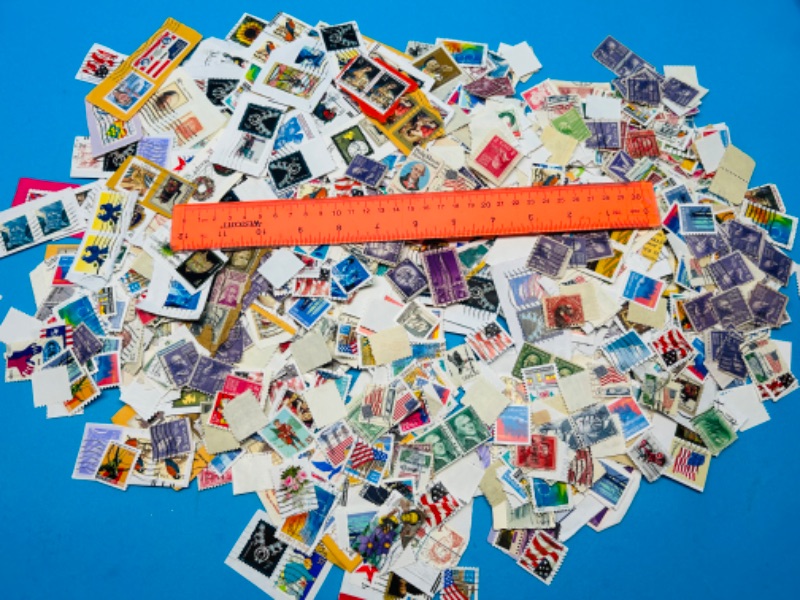 Photo 1 of 894957… hundreds of used stamps 
