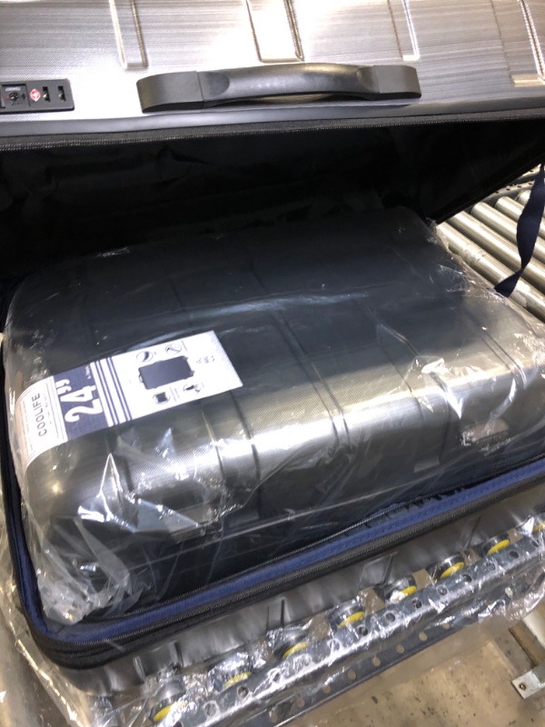 Photo 1 of 28'' 24'' 20'' 3 PCS SUITCASE GREY