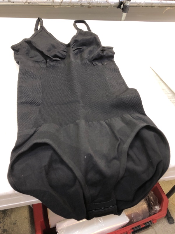 Photo 2 of AOSBOEI Women Bodysuit Tops Shapewear Seamless Tummy Control Slimming Waist V Neck Sculpting Jumpsuits Body Shaper SIZE Medium/Large Black