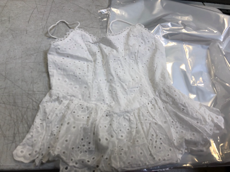 Photo 2 of SheIn Women's Lace Cami Peplum Top V Neck Criss Cross Shirred Ruffle Hem Camisole SIZE Small Pure White