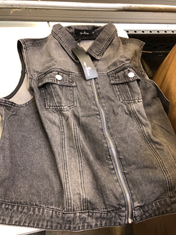 Photo 2 of Agnes Orinda Plus Size Denim Vests for Women Sleeveless Distressed Jean Zip Jackets Vest Halloween SIZE 2X Gray