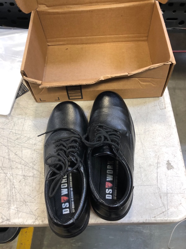 Photo 1 of BLACK SIZE 10 WORK SHOES 