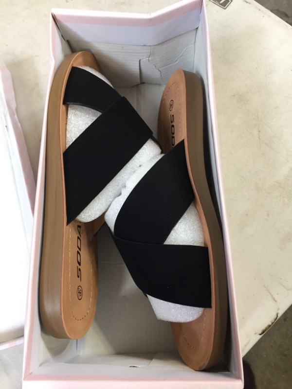 Photo 1 of  Women Fashion Comfortable Slide Slip On Flat Woven Strap Fashion Sandals  Black SIZE 8.5