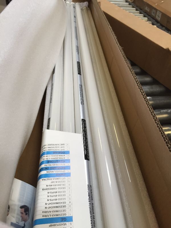 Photo 2 of 20 Pack 4FT LED T8 Hybrid Type A+B Light Tube, 18W, Plug & Play or Ballast Bypass, Single-Ended OR Double-Ended, 5000K, 2400lm, Frosted Cover, T8 T10 T12 for G13, , 120-277V, UL Listed 4 Ft | 5000k