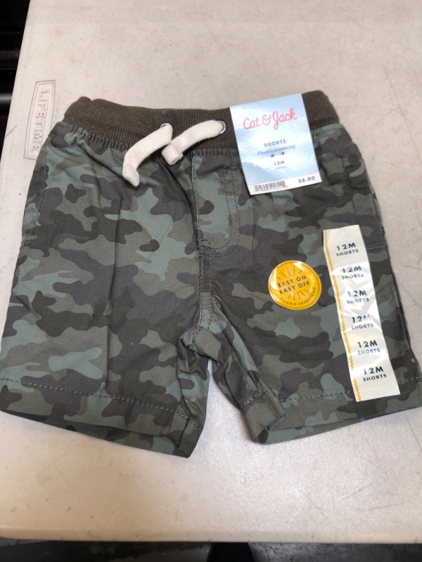 Photo 1 of Cat & Jack Boys Flexible Drawstring Shorts Camouflage Size  12 m