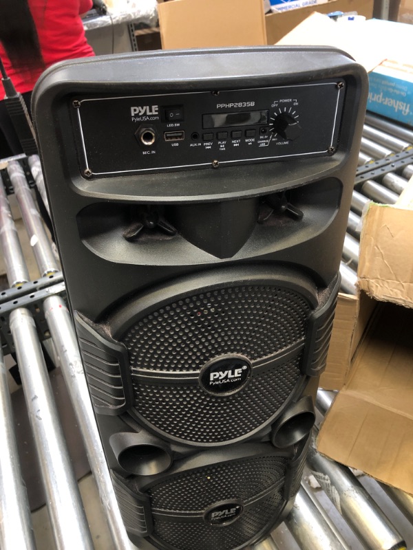 Photo 3 of Pyle Portable Bluetooth PA Speaker System - 600W Rechargeable Outdoor Bluetooth Speaker Portable PA System w/ Dual 8” Subwoofer 1” Tweeter, Microphone In, Party Lights, USB, Radio, Remote - PPHP2835B
MISSING REMOTE************