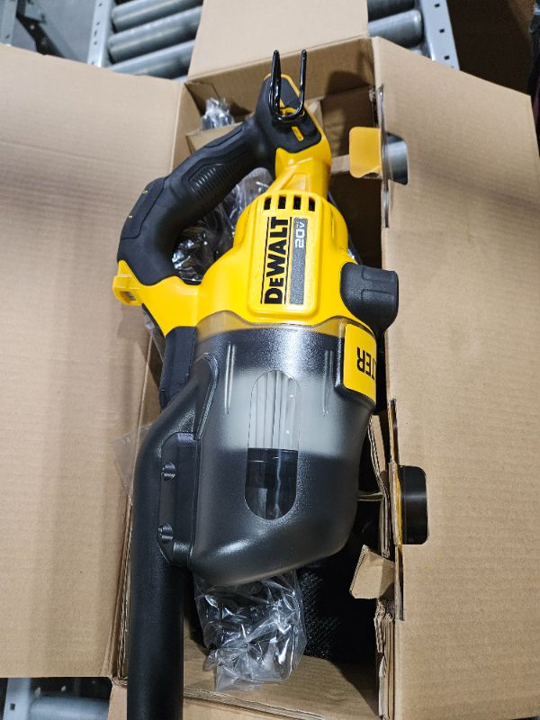 Photo 2 of DEWALT 20V Vacuum, Cordless Handheld Vacuum, HEPA, Battery Not Included (DCV501HB)