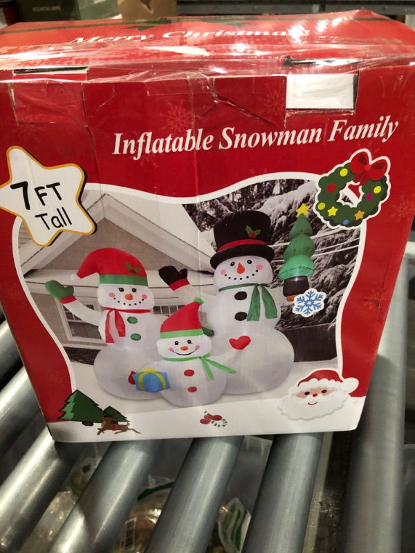 Photo 2 of 7FT Large Christmas Inflatables Snowman Family Outdoor