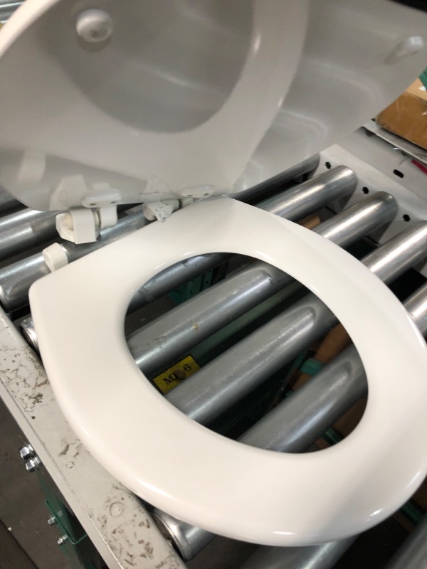 Photo 2 of *damaged* Bemis Toilet Seats 