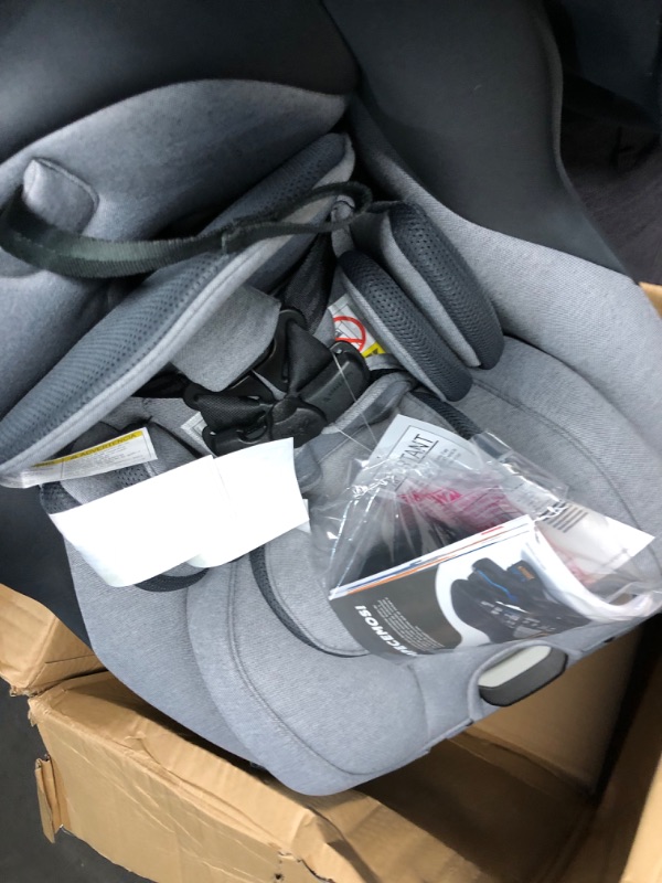 Photo 1 of Baby Jogger City Turn Rotating Convertible Car Seat |