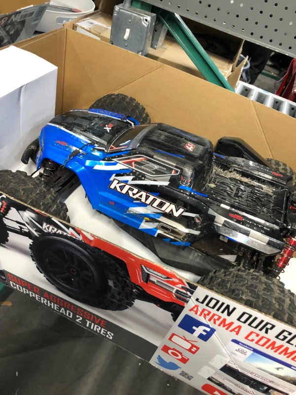 Photo 8 of **FOR PARTS ONLY*****
ARRMA RC Truck 1/8 KRATON 6S V5 4WD BLX Speed Monster Truck with Spektrum Firma RTR, Blue, ARA8608V5T2