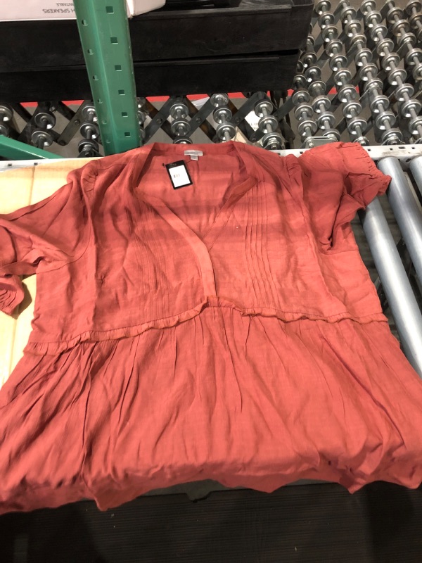 Photo 1 of MISC WOMENS SHIRT SIZE 18
