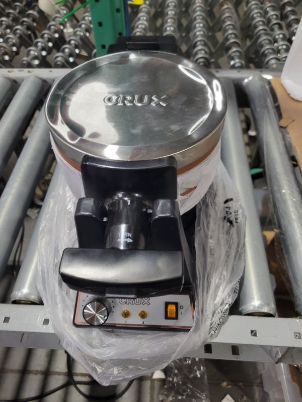 Photo 1 of **SEE NOTES/DAMAGED**
Crux Double Rotating Belgian Waffle Maker with Nonstick Plates, Stainless Steel Housing & Browning Control, black (14614)