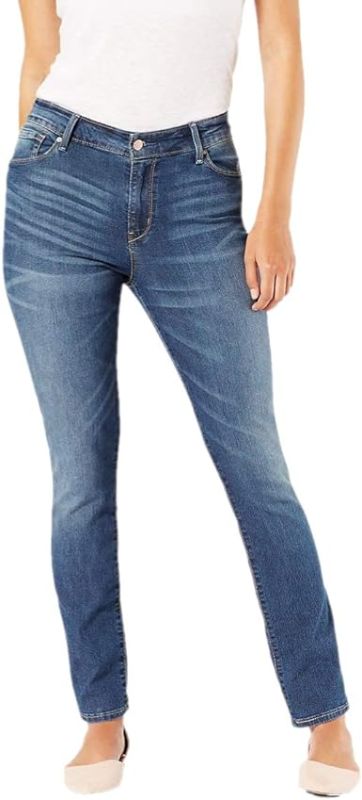 Photo 1 of Signature by Levi Strauss Blue Jeans, Womens 10M **Unsure of style/cut**