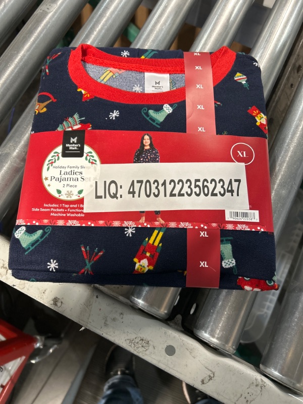 Photo 1 of LADIES PAJAMA SET 2 PIECE X-LARGE