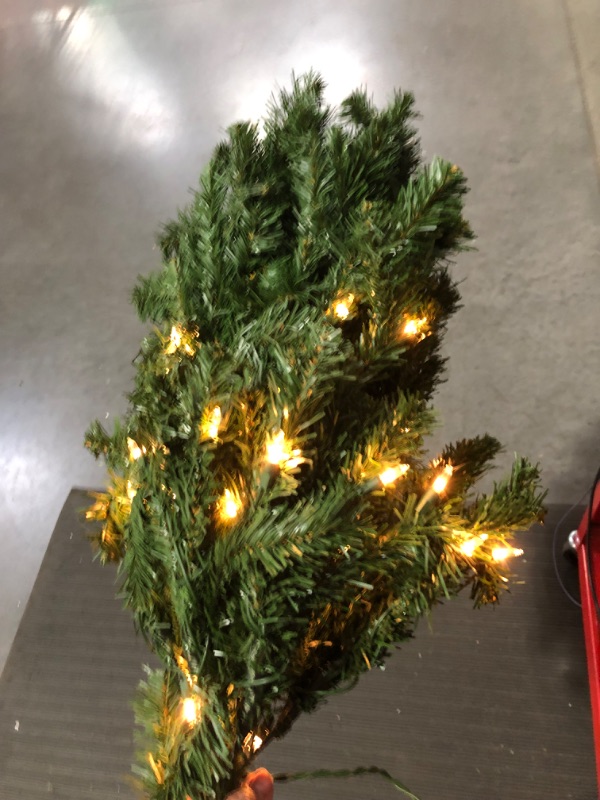 Photo 2 of ***SOME OF THE LIGHTS DON'T WORK - SEE COMMENTS***
7 ft. North Valley Spruce Hinged Artificial Christmas Tree with 500 Clear Lights