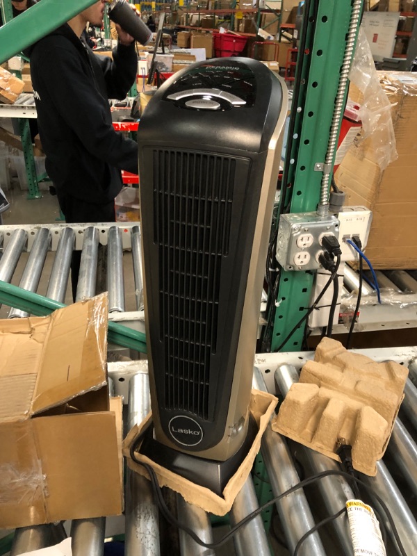 Photo 2 of [FOR PARTS, READ NOTES]
Lasko Products Lasko 1500 Watt 2 Speed Ceramic Oscillating Tower Heater with Remote NONREFUNDABLE