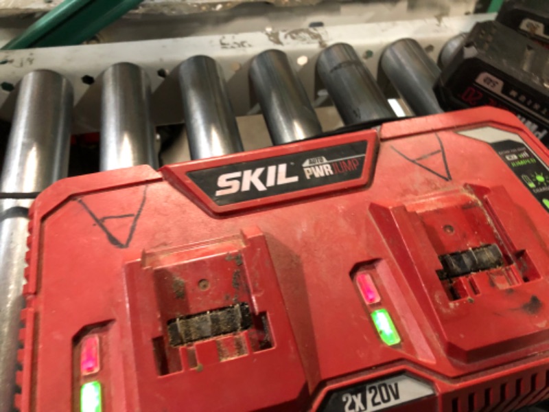 Photo 4 of **MINOR SCRATCHES**
SKIL 20V PWR CORE 20 Dual Port Auto PWR Jump Charger-QC5359B-02