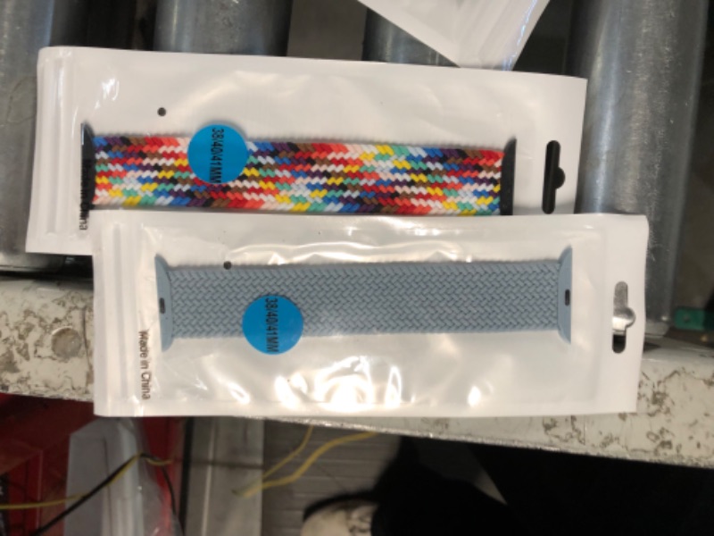 Photo 2 of NON REFUBNDABLE BUNDLE apple watch band