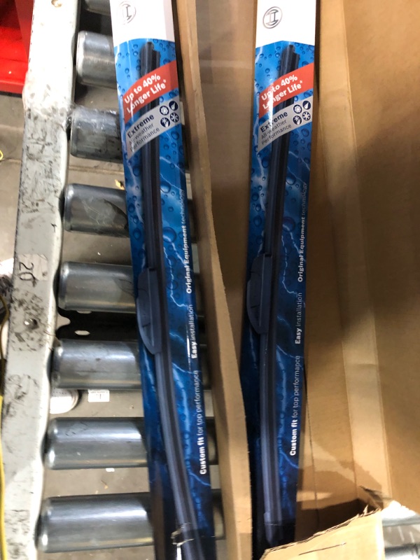 Photo 2 of Bosch ICON Wiper Blades 24A19A (Set of 2) Fits Chevolet: 19-14 Impala, 15-13 Malibu, Dodge: 18-09 Journey, Ford: 12-06 Fusion, Mazda: 08-13 3 +More, Up to 40% Longer Life, Frustration Free Packaging 24A and 19A Frustration Free Combo Wiper Blades