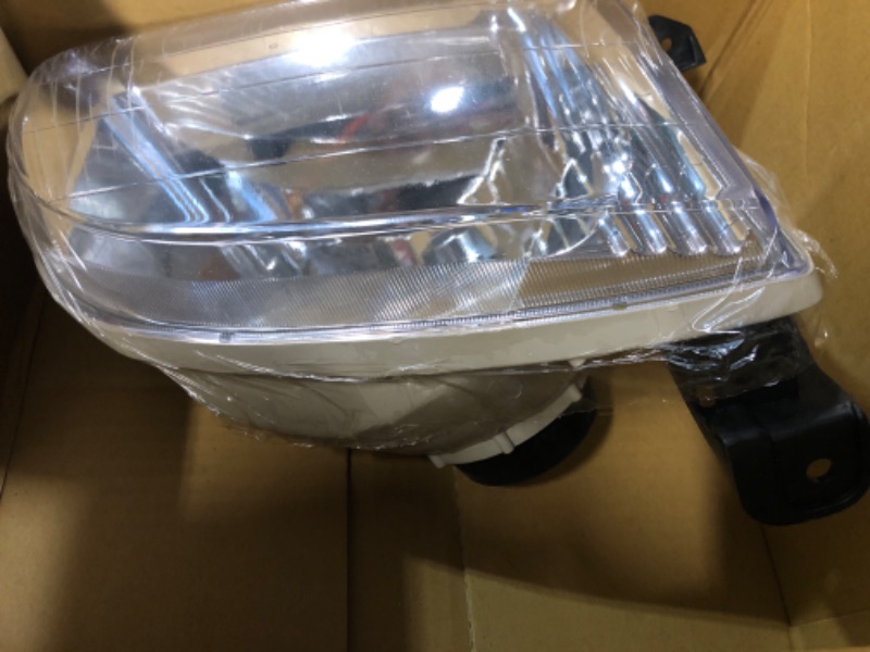 Photo 4 of Dorman 1590837 Passenger Side Headlight Assembly Compatible with Select Toyota Models