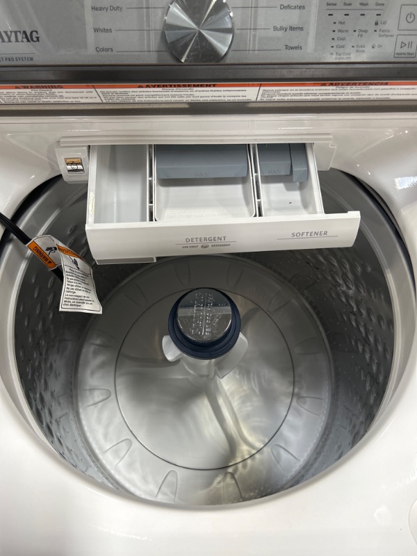 Photo 6 of Maytag Pet Pro 4.7-cu ft High Efficiency Agitator Top-Load Washer (White)