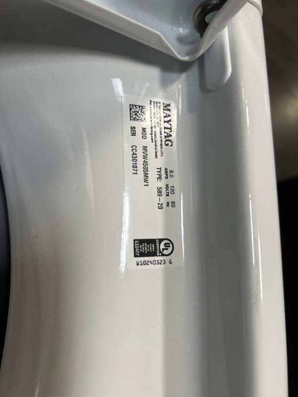 Photo 10 of Maytag 4.5-cu ft High Efficiency Agitator Top-Load Washer (White)
