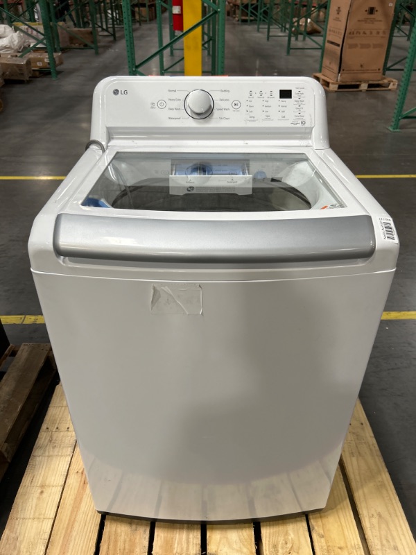 Photo 2 of LG 4.8-cu ft High Efficiency Agitator Top-Load Washer (White) ENERGY STAR